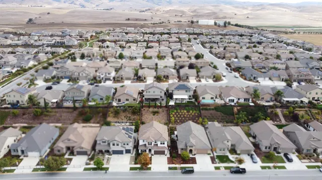 $899,000 | 1557 Santana Ranch Drive, Hollister, CA 95023