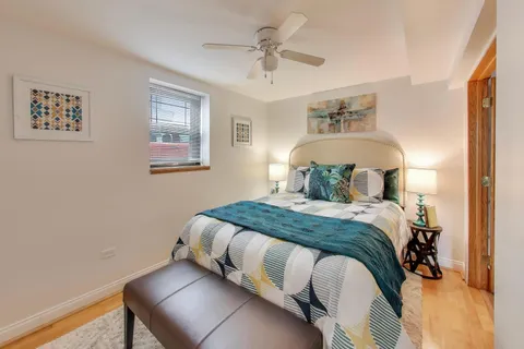 $350,000 | 1250 West Argyle Street, Unit GF, Chicago, IL 60640