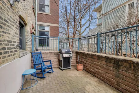 $350,000 | 1250 West Argyle Street, Unit GF, Chicago, IL 60640