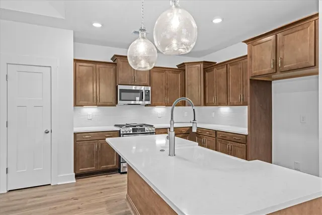 $328,990 | 406 Crestcreek Drive, Anderson, SC 29621