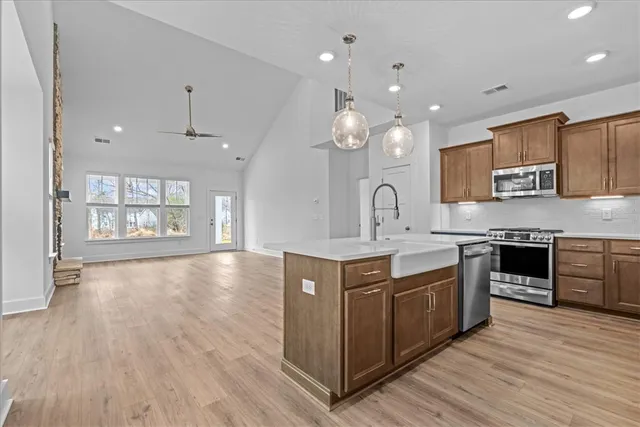 $328,990 | 406 Crestcreek Drive, Anderson, SC 29621