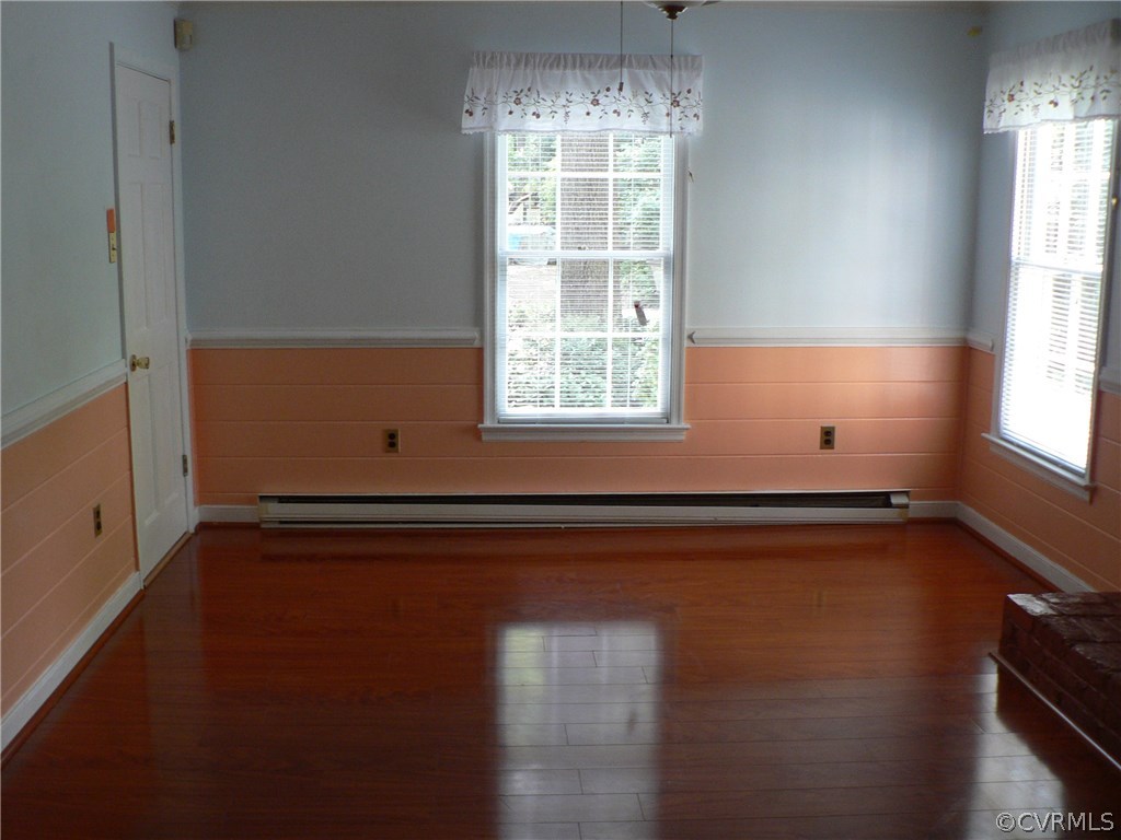 10640 Red Queen Road Richmond, VA 23235 - Photo 3 of 12 Great Room with Fireplace