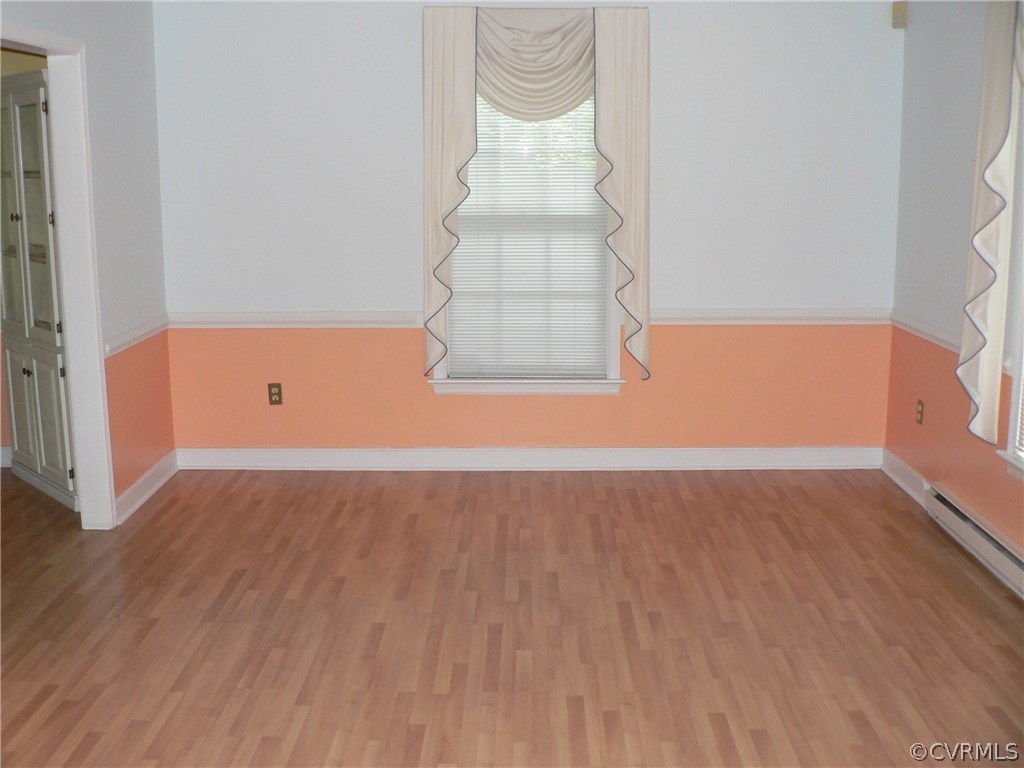 10640 Red Queen Road Richmond, VA 23235 - Photo 6 of 12 Living Room