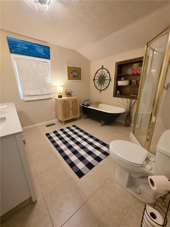 589 Jacksonville Scotland Road Jacksonville, GA 31544 - Photo 38 of 87 a bathroom with a toilet a sink and a mirror