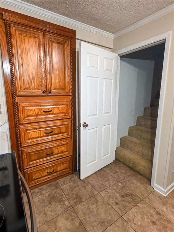 589 Jacksonville Scotland Road Jacksonville, GA 31544 - Photo 39 of 87 a view of front door with stairs