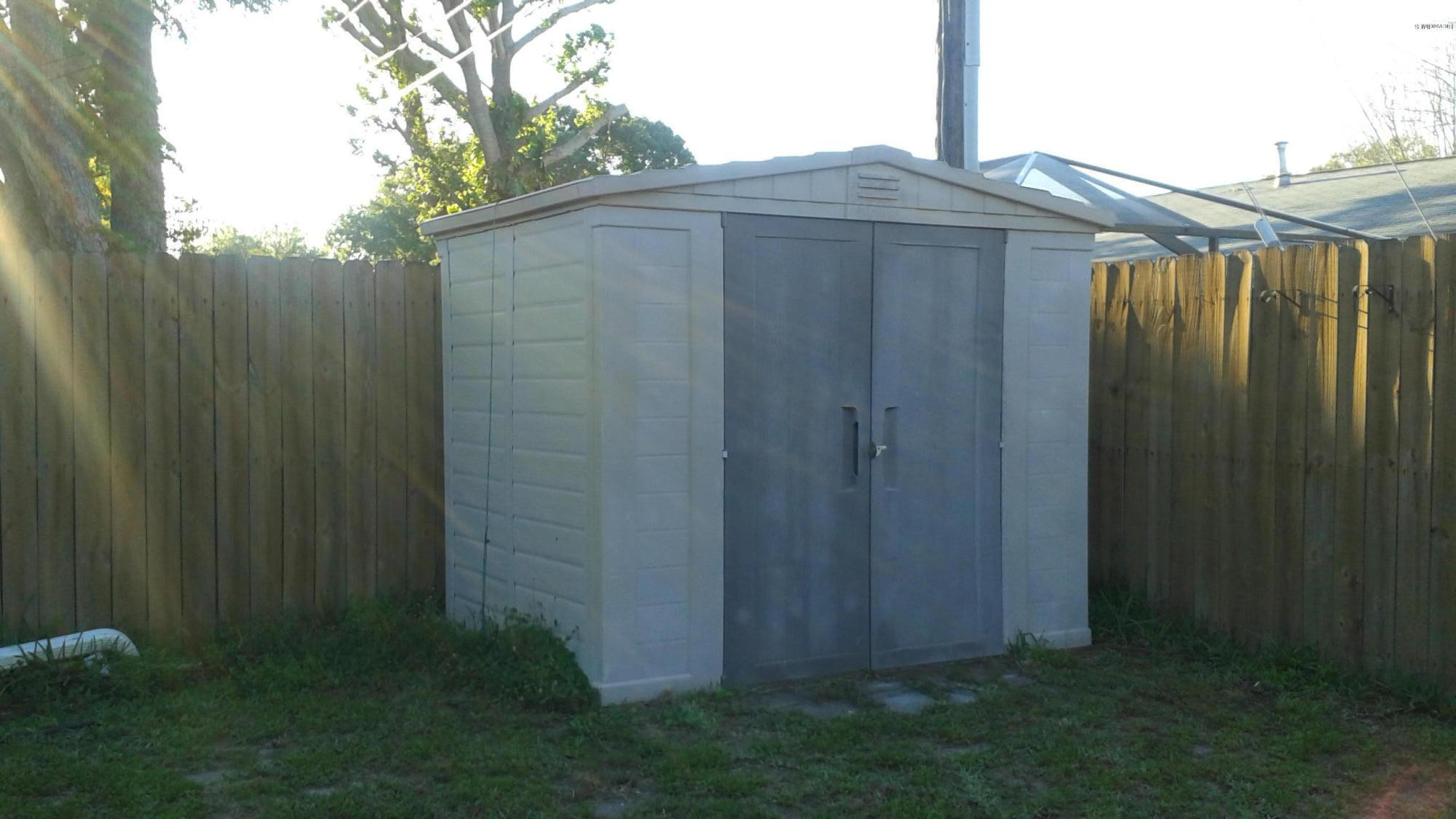 930 Lexington Road Rockledge, FL 32955 - Photo 17 of 21 20160405_181608
