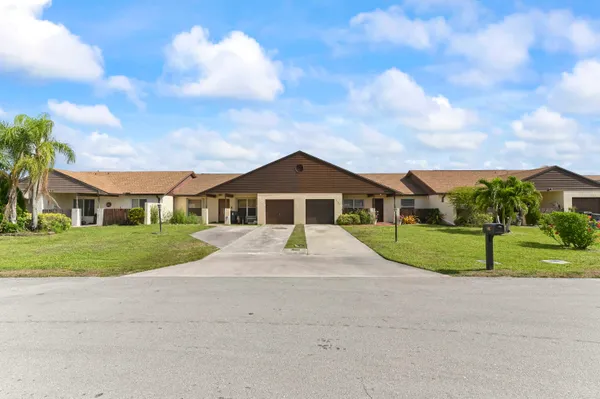 $2,750 | 8495 Lakepoint Court, Lake Worth, FL 33467