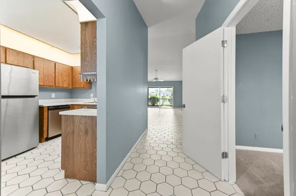 $2,750 | 8495 Lakepoint Court, Lake Worth, FL 33467