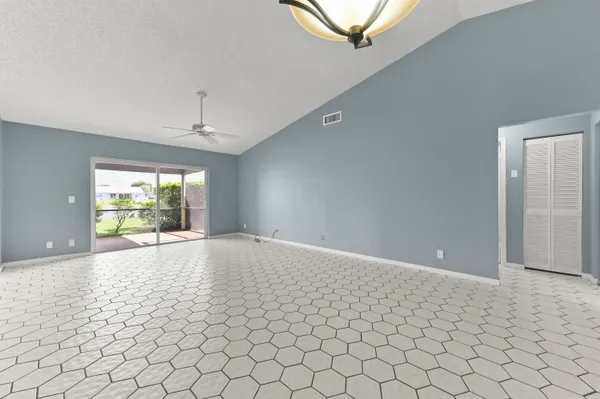 $2,750 | 8495 Lakepoint Court, Lake Worth, FL 33467