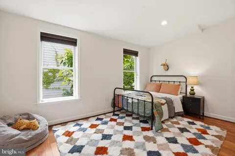 $800,000 | 723 L Street Northeast, Washington, DC 20002