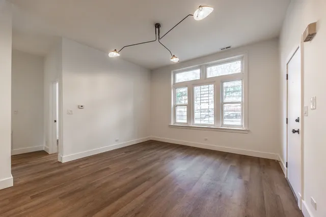 $2,795 | 1456 North Kedzie Avenue, Unit CH1, Chicago, IL 60651