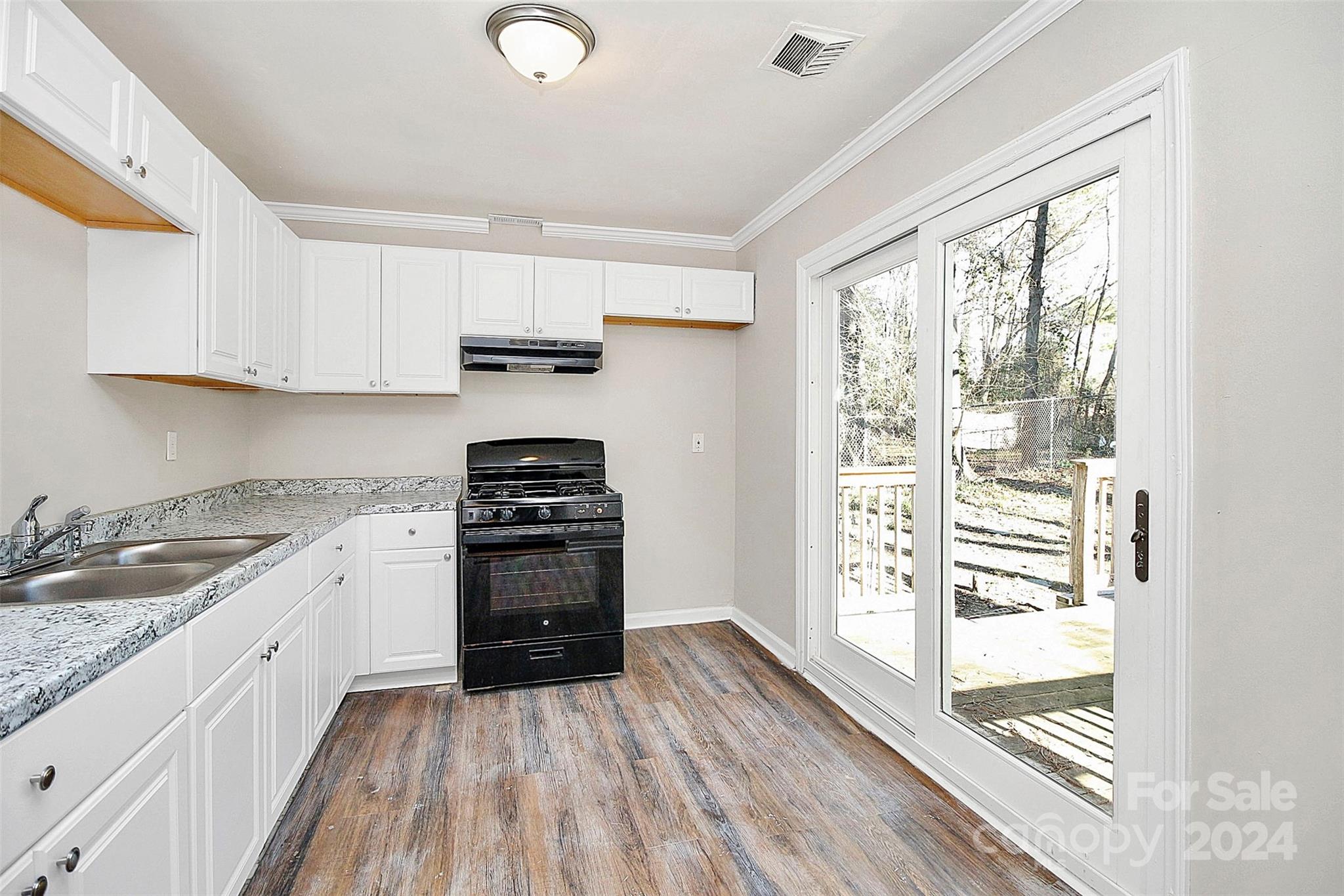 4736 Cinderella Road Charlotte, NC 28213 - Photo 14 of 30 Gallery Image 14