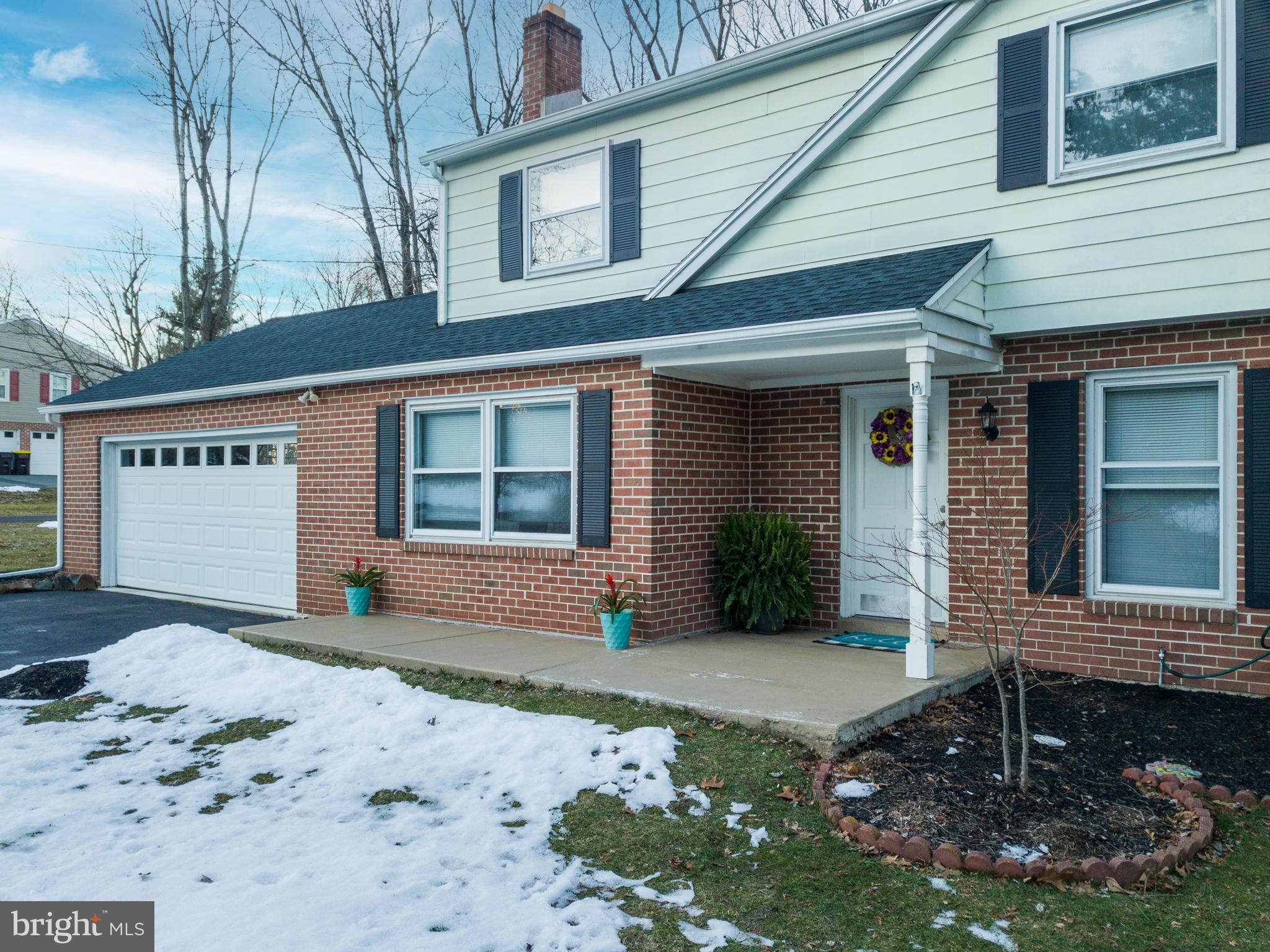 301 East Moyer Road Pottstown, PA 19464 - Photo 2 of 28 Gallery Image 2