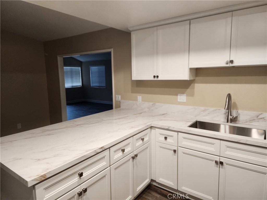 157 South Ralph Road Lake Elsinore, CA 92530 - Photo 3 of 20