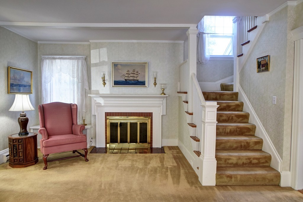 90 Aspen Road Swampscott, MA 01907 - Photo 3 of 20 Gallery Image 3