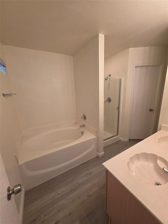 1750 Oneal Street Lancaster, TX 75134 - Photo 10 of 14 a bathroom with a bathtub and shower