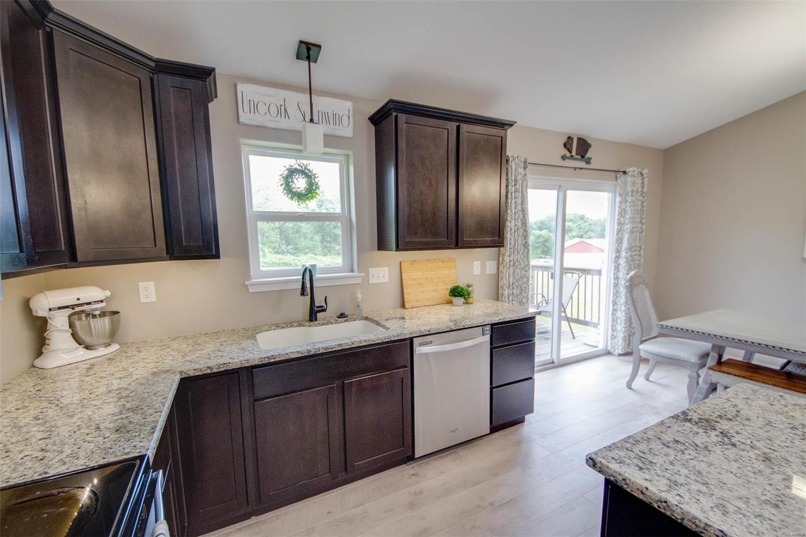 8068 Lost Bridge Road Bethalto, IL 62010 - Photo 14 of 40
