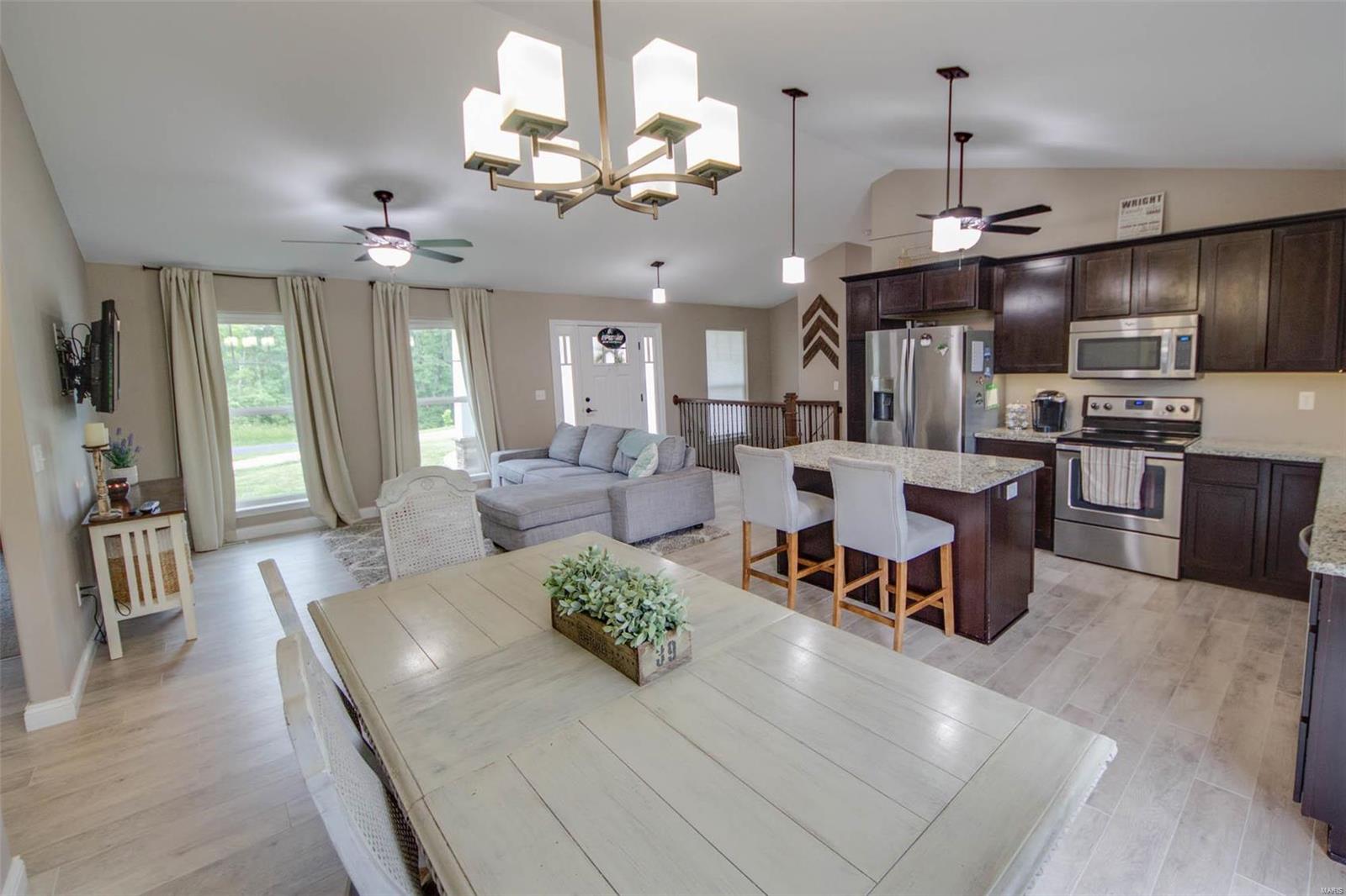 8068 Lost Bridge Road Bethalto, IL 62010 - Photo 19 of 40