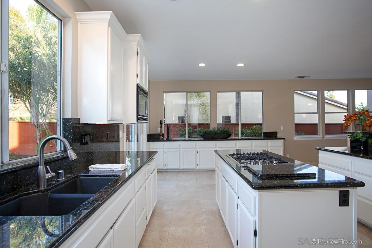 2234 Masters Road Carlsbad, CA 92008 - Photo 9 of 25 Gallery Image 9