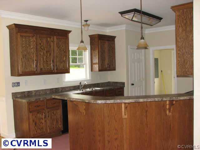 4259 Lockin Road Powhatan, VA 23139 - Photo 4 of 4 Other - Wonderful custom cabinets