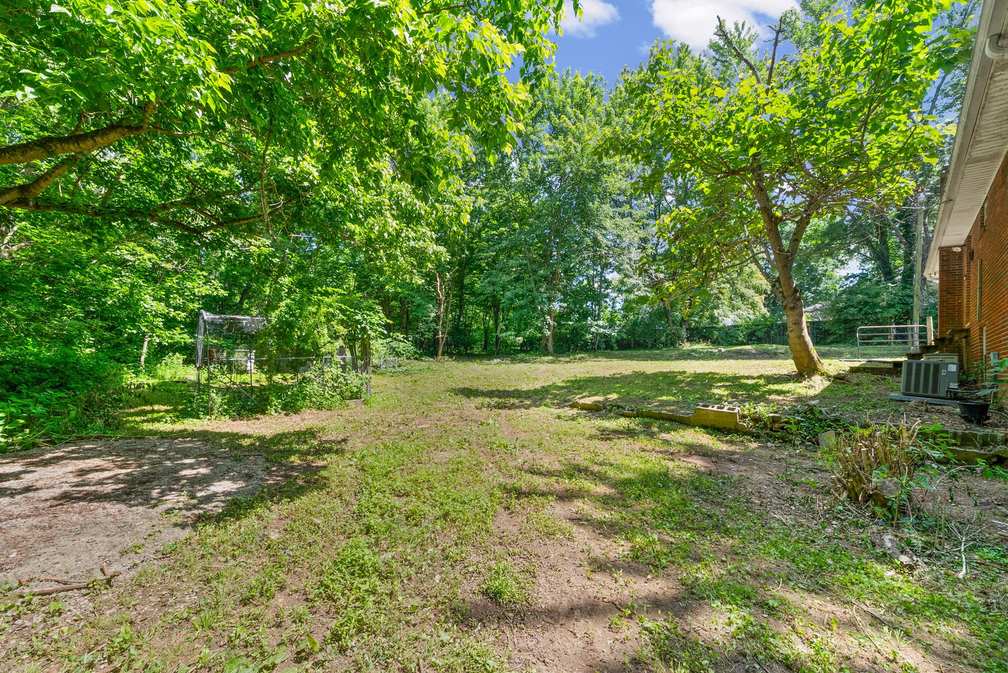 1011 Issac Clifton Road Chapmansboro, TN 37035 - Photo 23 of 34