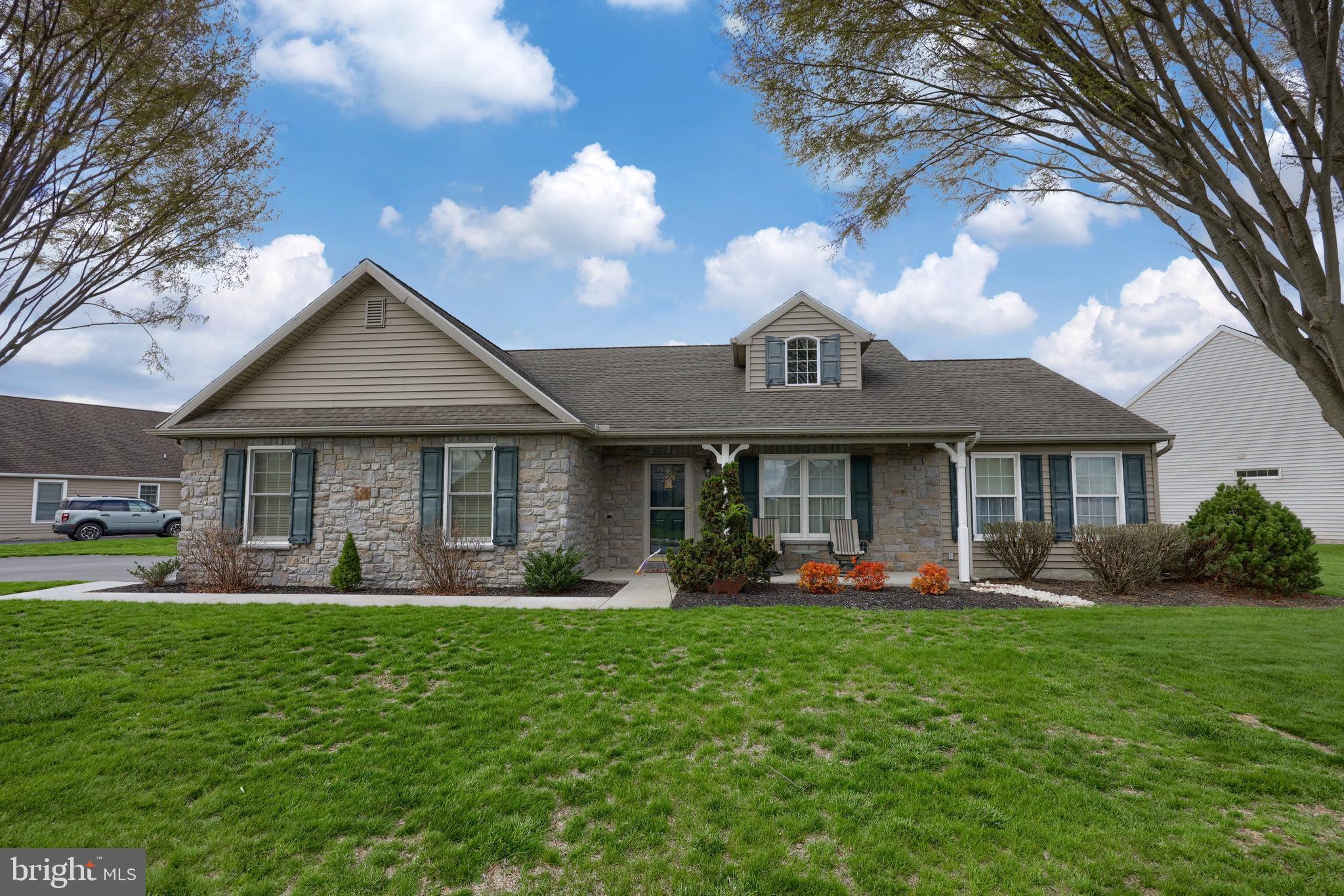737 Heather Ridge Manheim, PA 17545 - Photo 1 of 40 a front view of a house with garden