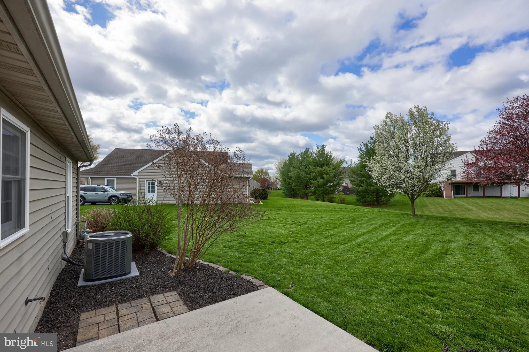 737 Heather Ridge Manheim, PA 17545 - Photo 34 of 40 a view of a backyard with sitting area
