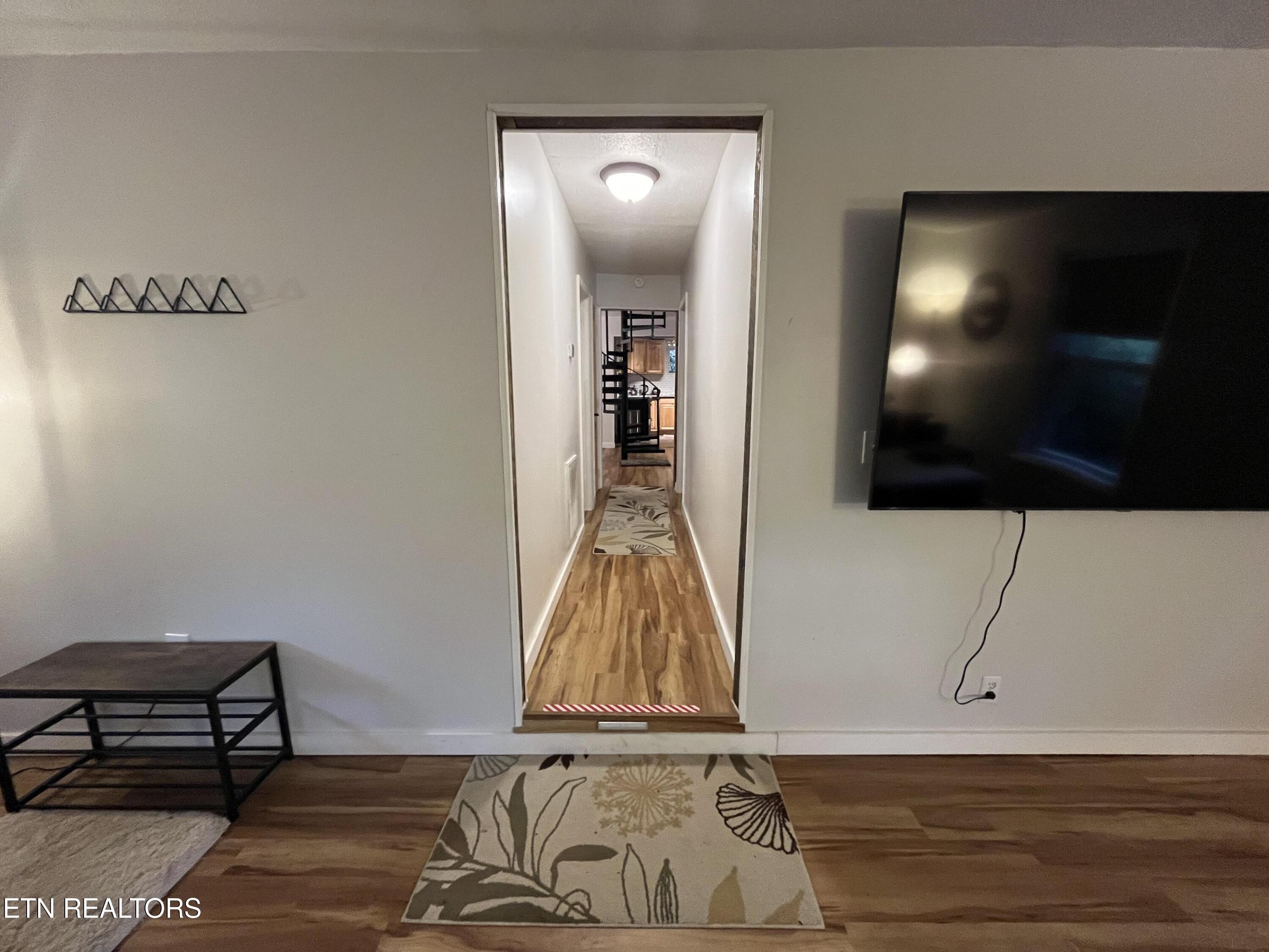 8922 Pedigo Road Powell, TN 37849 - Photo 6 of 30 6