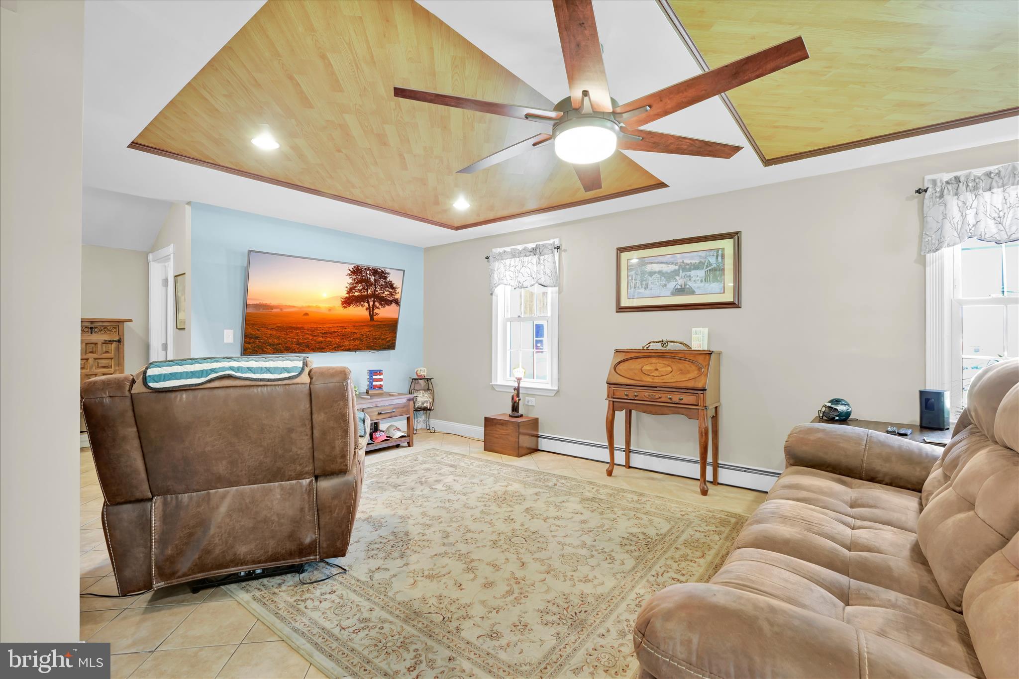 132 Geary Wolfe Road Pine Grove, PA 17963 - Photo 18 of 49 Living Area