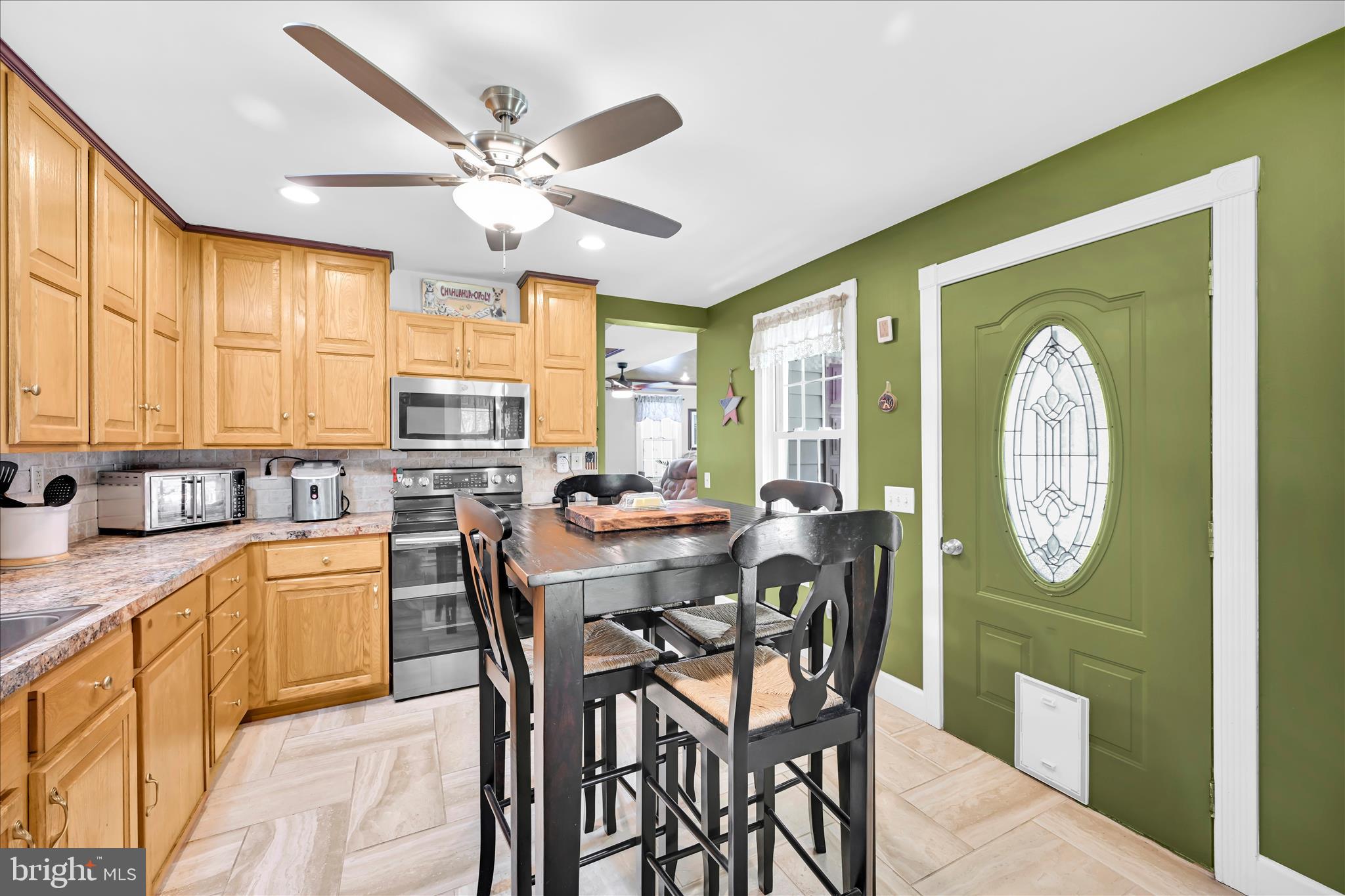 132 Geary Wolfe Road Pine Grove, PA 17963 - Photo 23 of 49 Eat In Kitchen