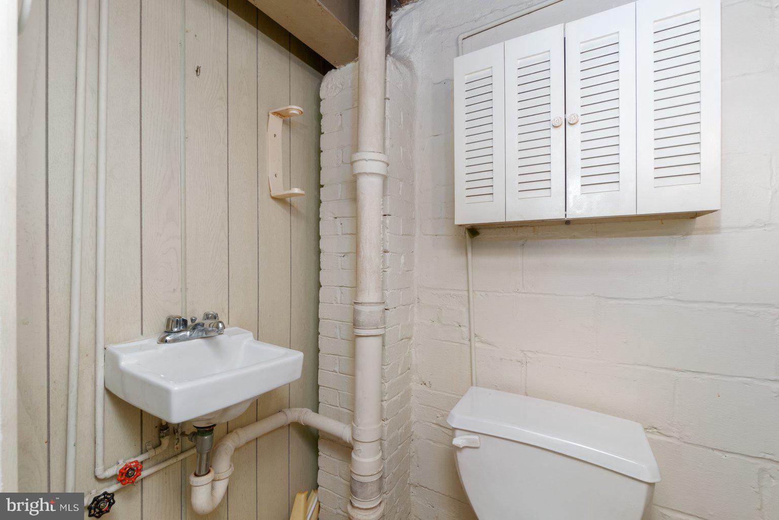 6905 Belclare Road Baltimore, MD 21222 - Photo 16 of 28 Half Bath in Basement