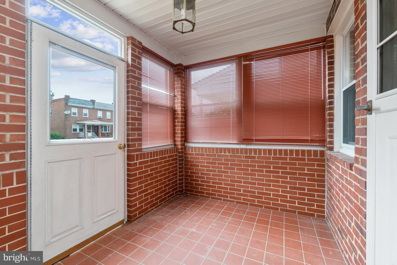 6905 Belclare Road Baltimore, MD 21222 - Photo 3 of 28 Enclosed front porch