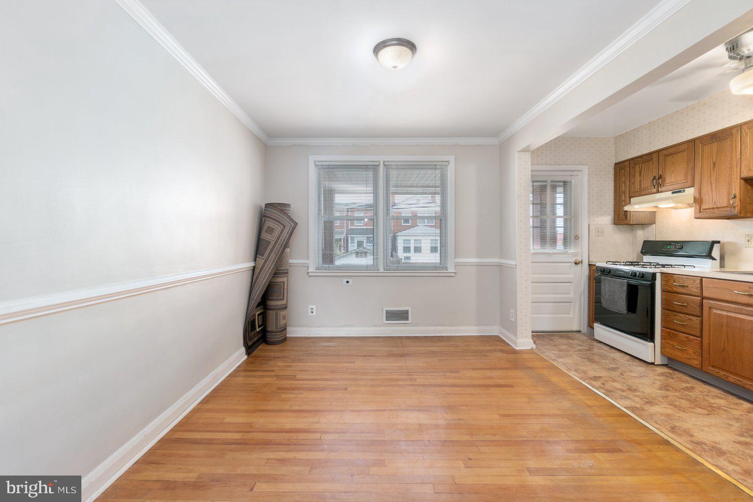 6905 Belclare Road Baltimore, MD 21222 - Photo 8 of 28 Dining Room