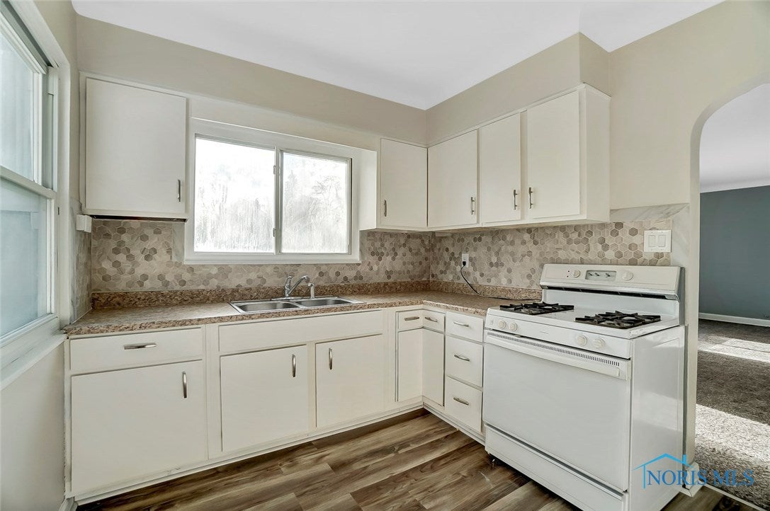 1718 Rivard Road Toledo, OH 43615 - Photo 10 of 28 Gallery Image 10