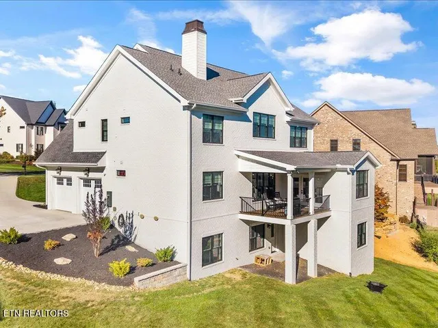 $1,675,000 | 533 Lone Willow Drive, Knoxville, TN 37934