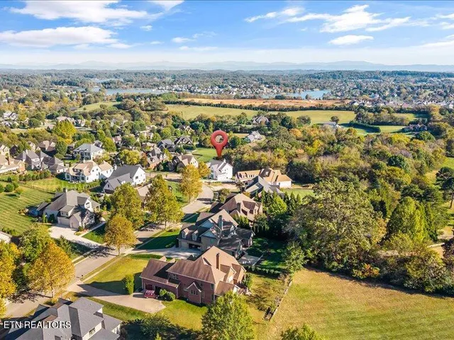 $1,675,000 | 533 Lone Willow Drive, Knoxville, TN 37934