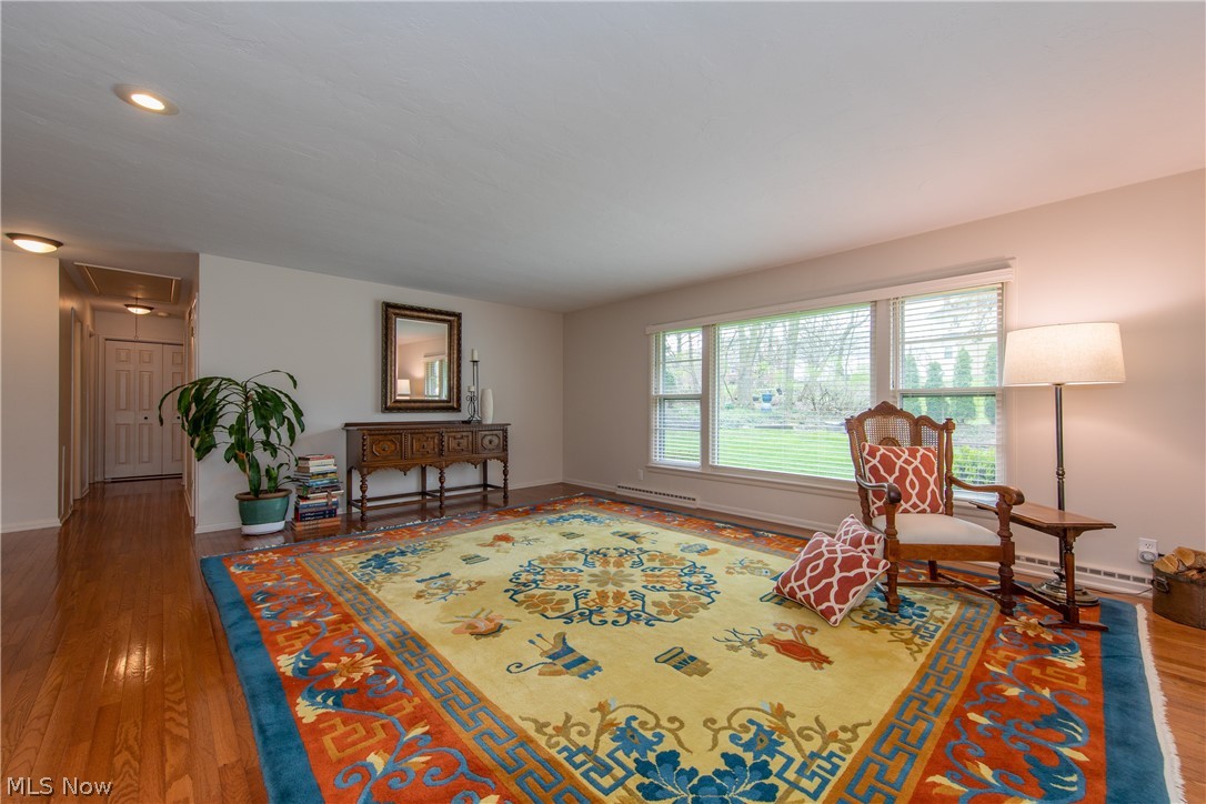 4960 Glenlyn Road Cleveland, OH 44124 - Photo 3 of 26