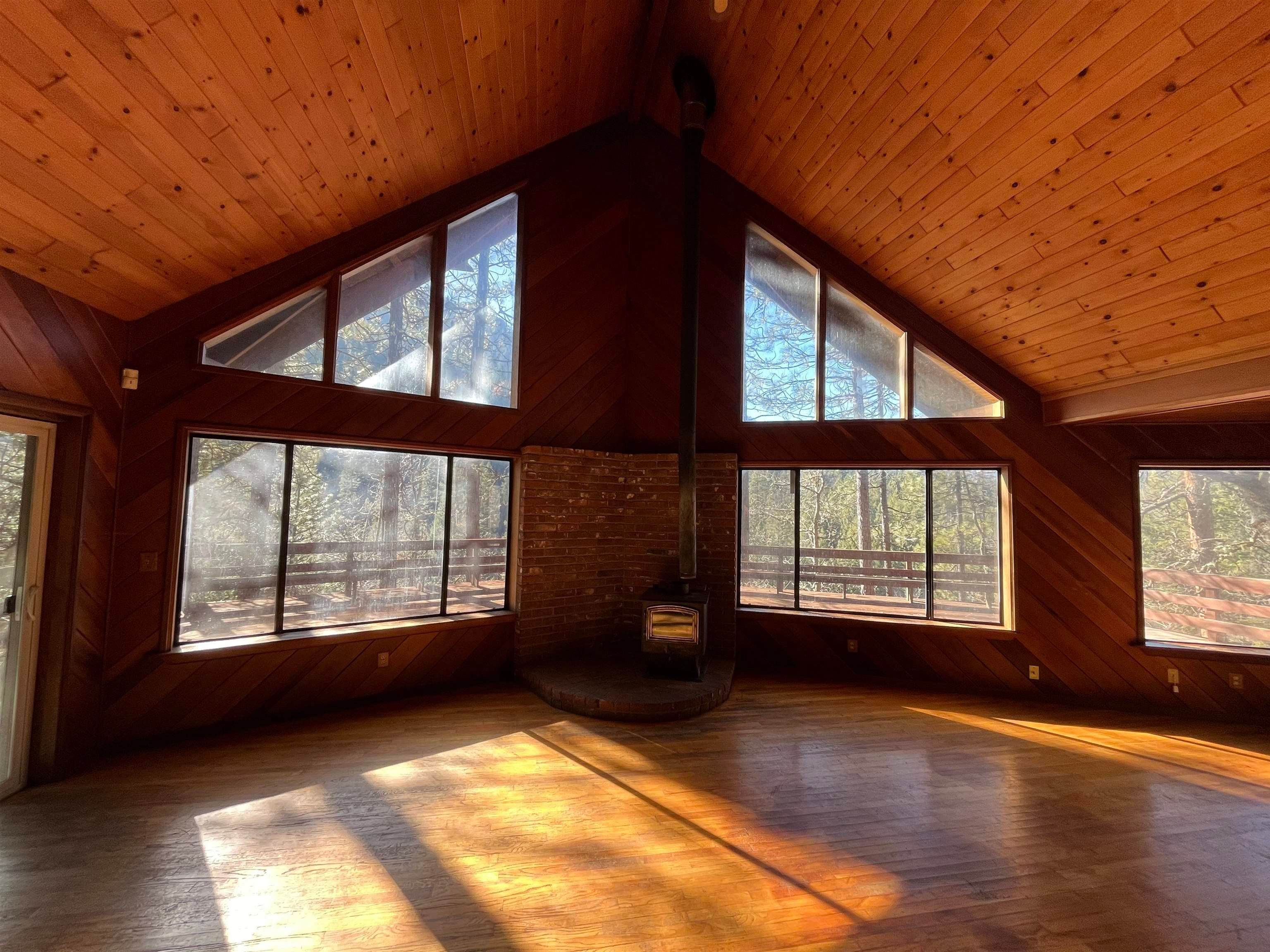 11538 Scott River Road Fort Jones, CA 96032 - Photo 10 of 26 Gallery Image 10