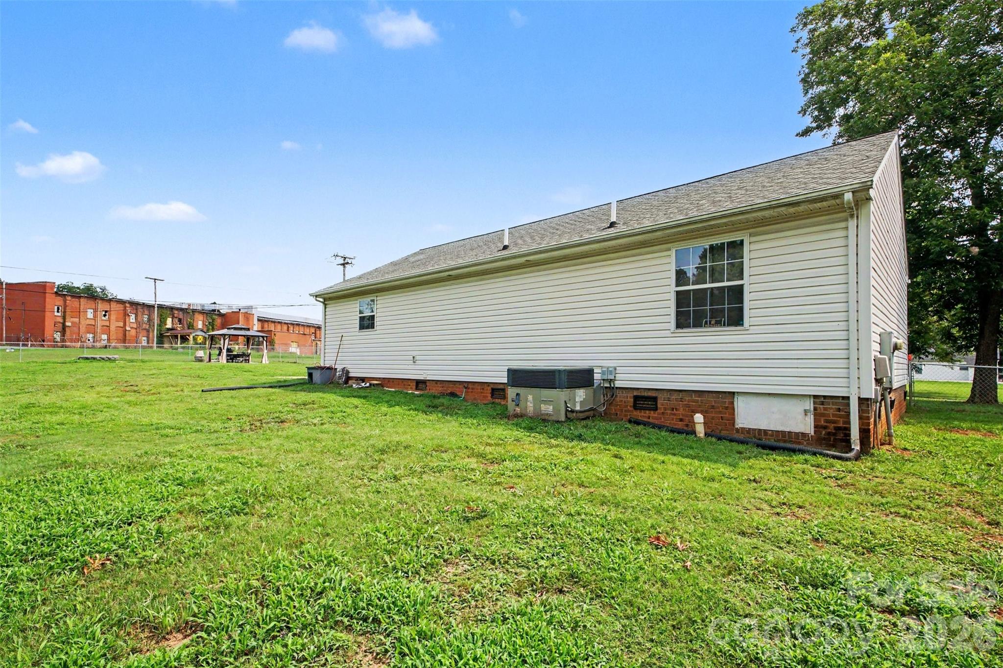 409 Baker Street Kings Mountain, NC 28086 - Photo 26 of 30 Gallery Image 26