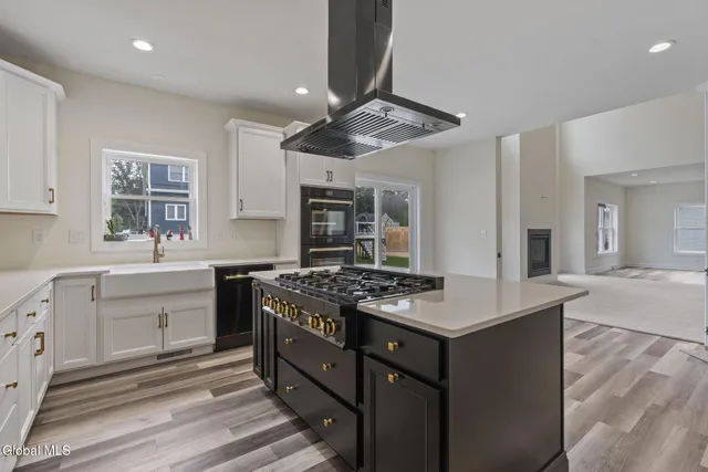 $899,900 | 13 Edenfield Street, Colonie, NY 12211