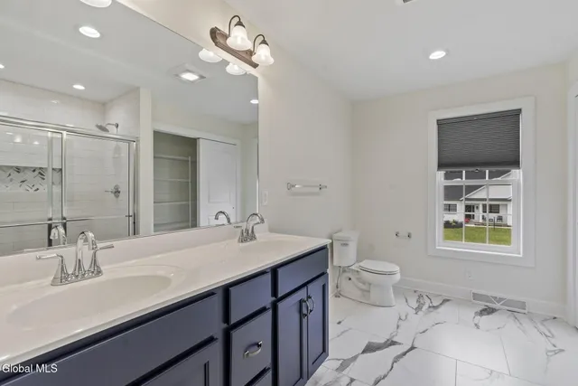 $899,900 | 13 Edenfield Street, Colonie, NY 12211