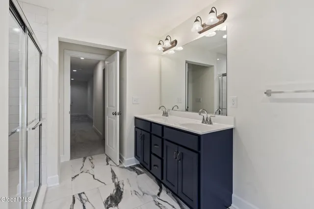 $899,900 | 13 Edenfield Street, Colonie, NY 12211