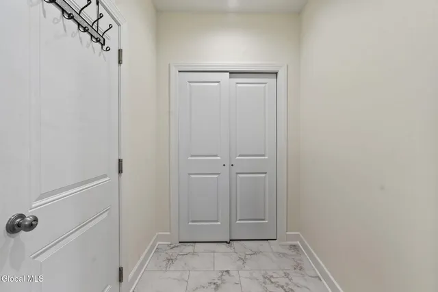 $899,900 | 13 Edenfield Street, Colonie, NY 12211