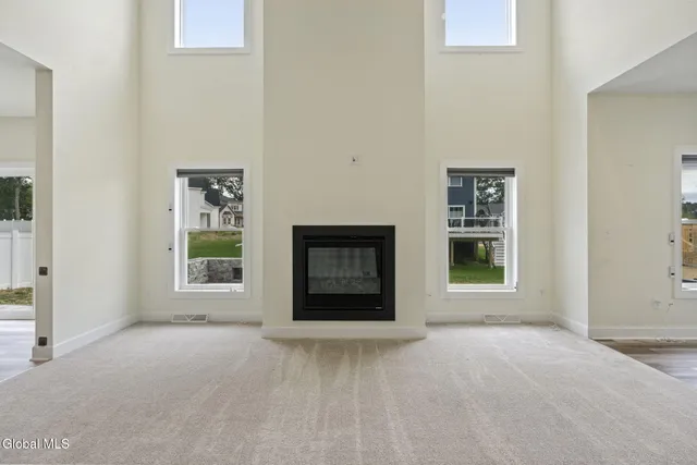 $899,900 | 13 Edenfield Street, Colonie, NY 12211