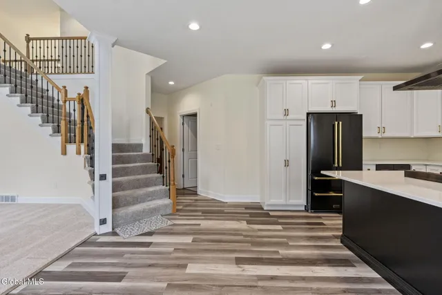 $899,900 | 13 Edenfield Street, Colonie, NY 12211