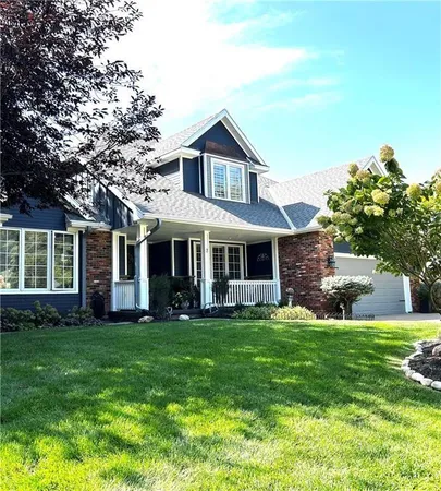 $757,800 | 2 Chadwick Lane, Country Club, MO 64505