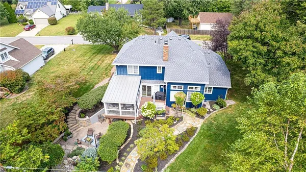 $757,800 | 2 Chadwick Lane, Country Club, MO 64505
