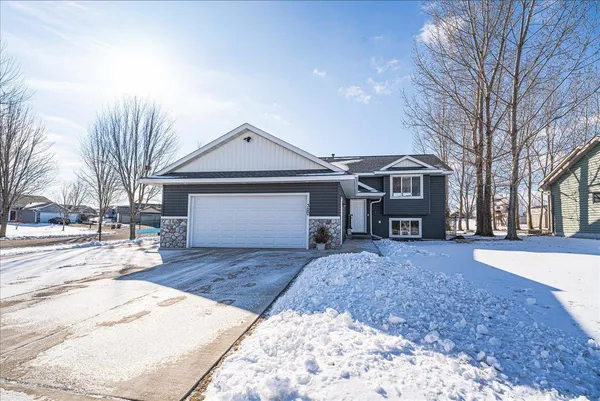 $364,900 | 320 Bluebill Street, Baldwin, WI 54002