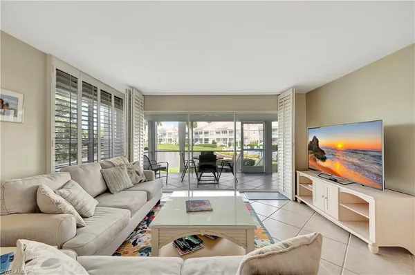 $13,500 | 6131 Pelican Bay Boulevard, Unit 7, Naples, FL 34108
