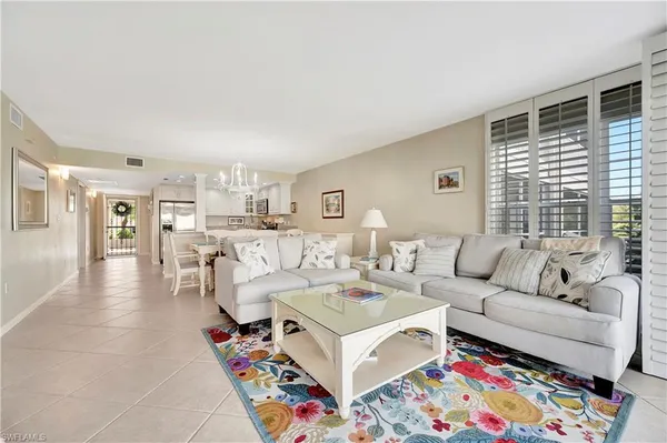 $13,500 | 6131 Pelican Bay Boulevard, Unit 7, Naples, FL 34108